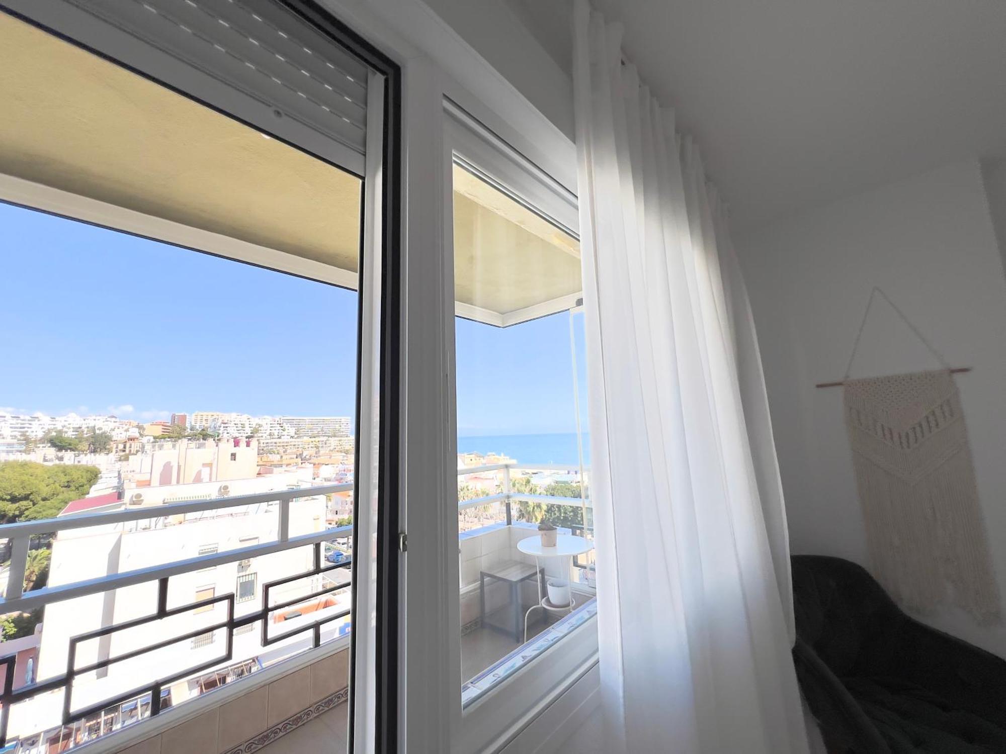 En Carihuela Con Vistas Y Plaza De Garaje, Nucleo Cristal Apartamento Torremolinos Exterior foto