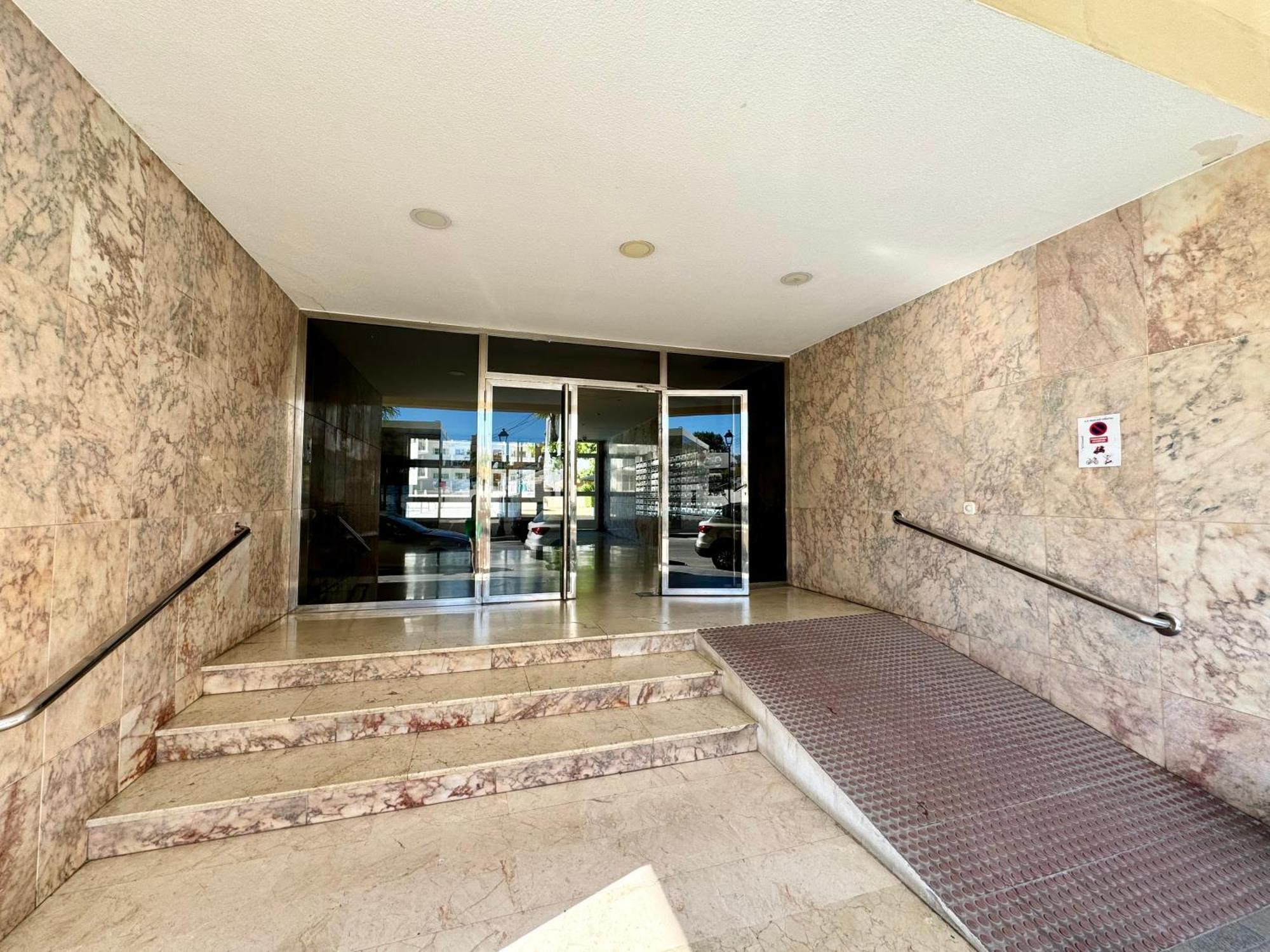 En Carihuela Con Vistas Y Plaza De Garaje, Nucleo Cristal Apartamento Torremolinos Quarto foto